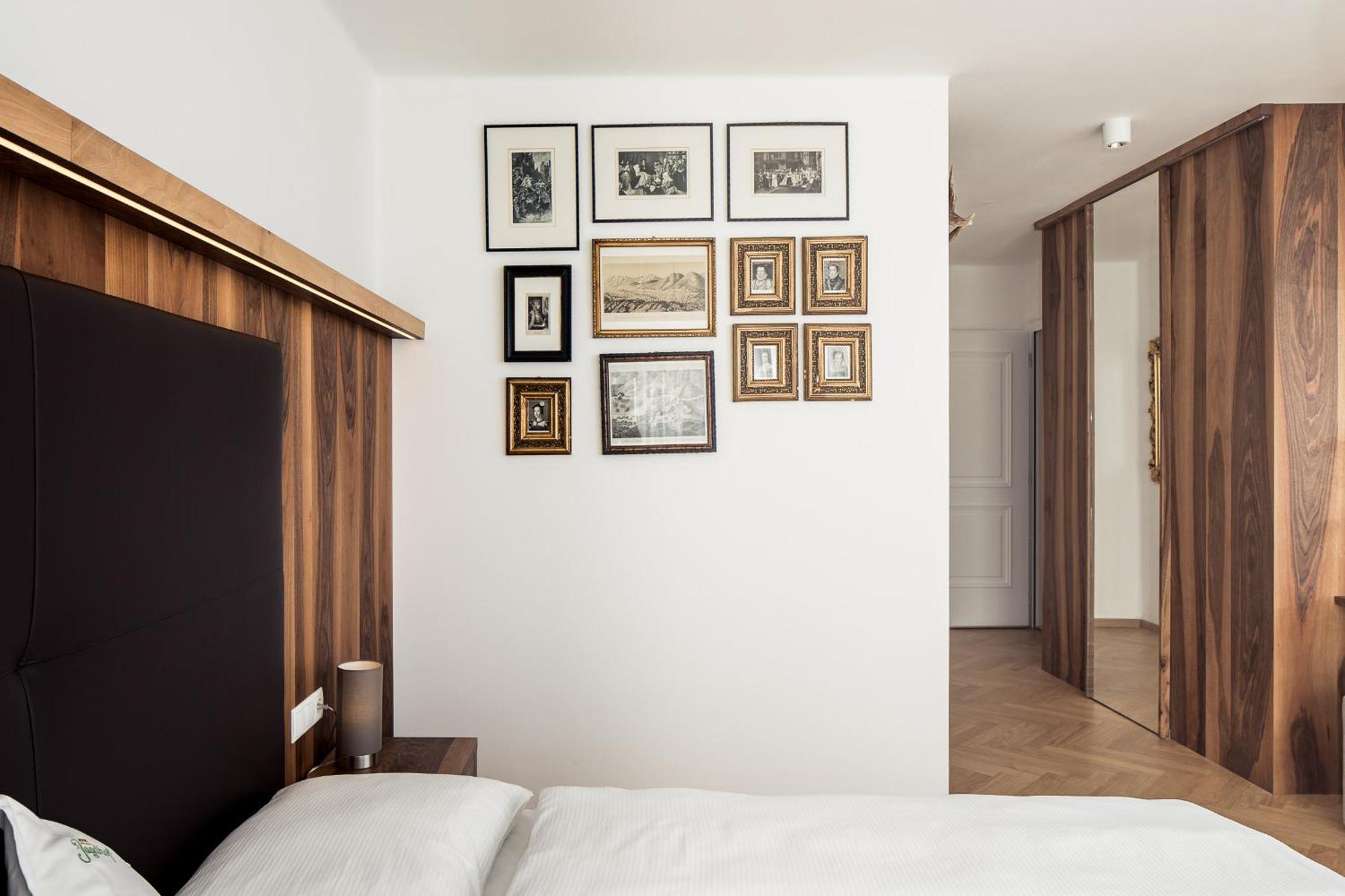 Romantik Hotel Jagdhof Caldaro Eksteriør bilde