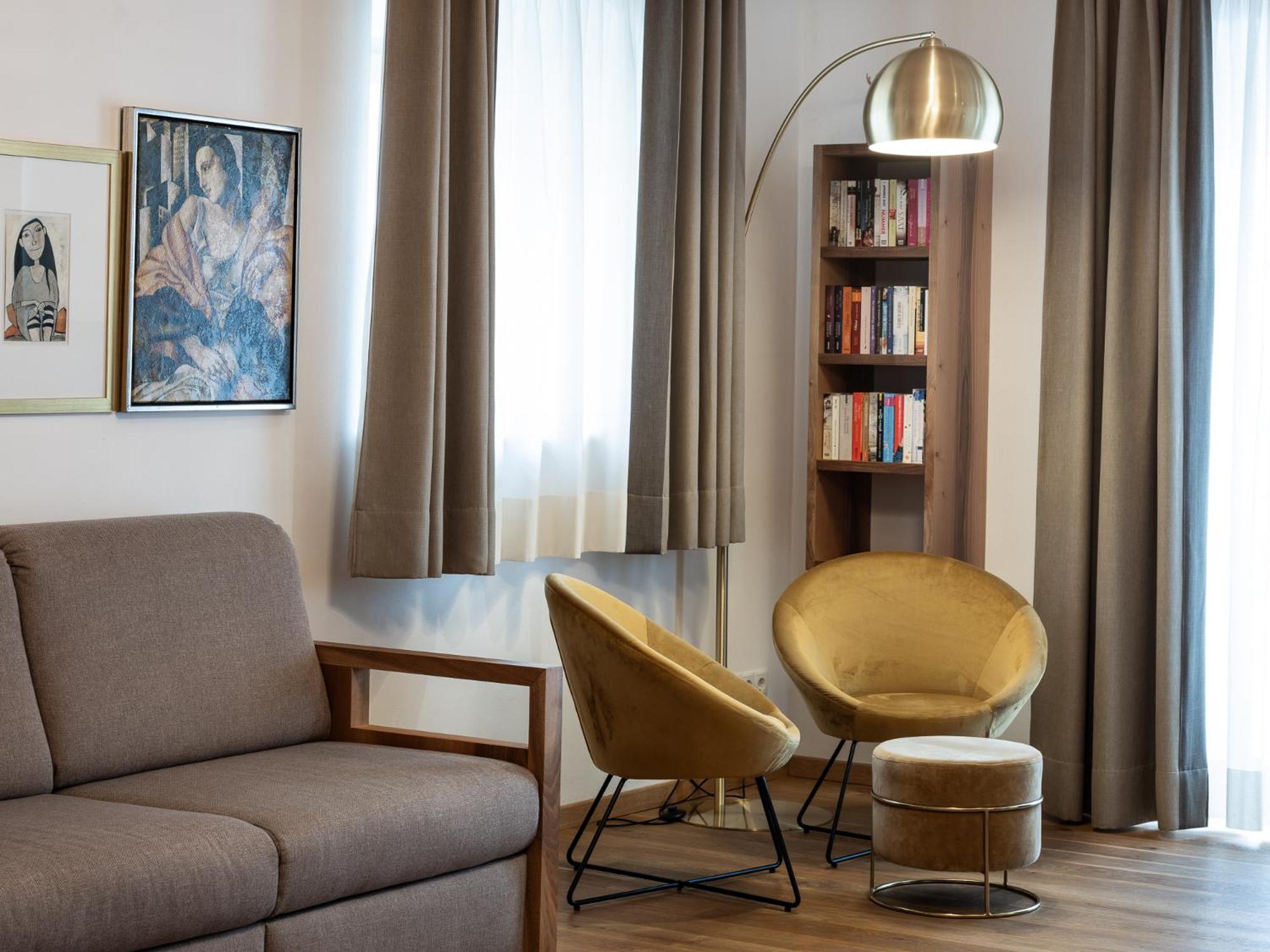 Romantik Hotel Jagdhof Caldaro Eksteriør bilde
