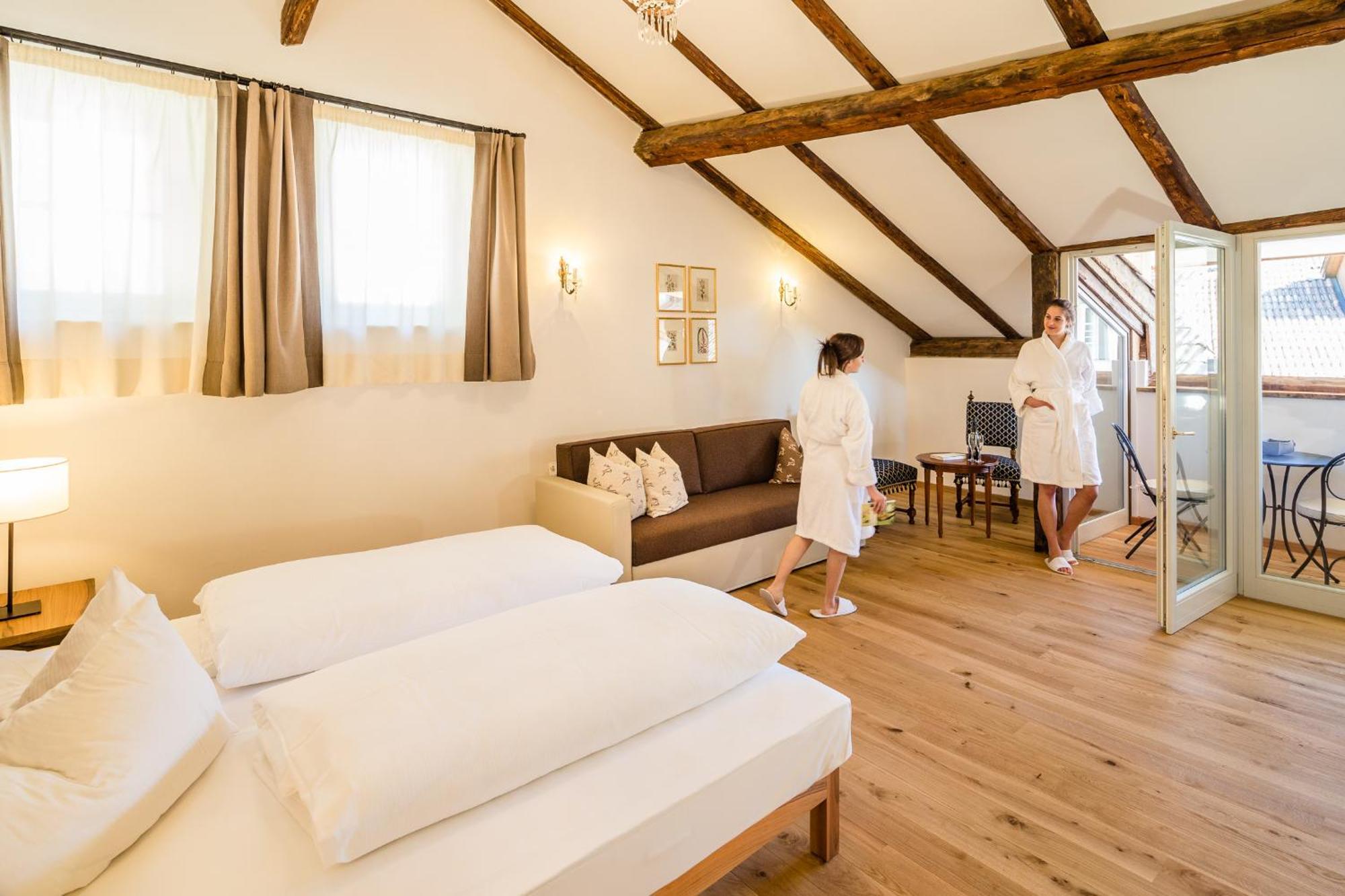 Romantik Hotel Jagdhof Caldaro Eksteriør bilde