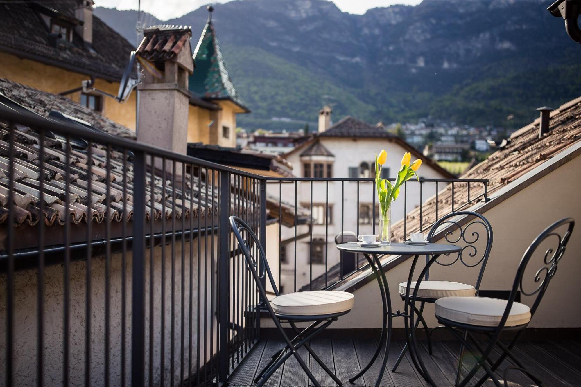 Romantik Hotel Jagdhof Caldaro Eksteriør bilde